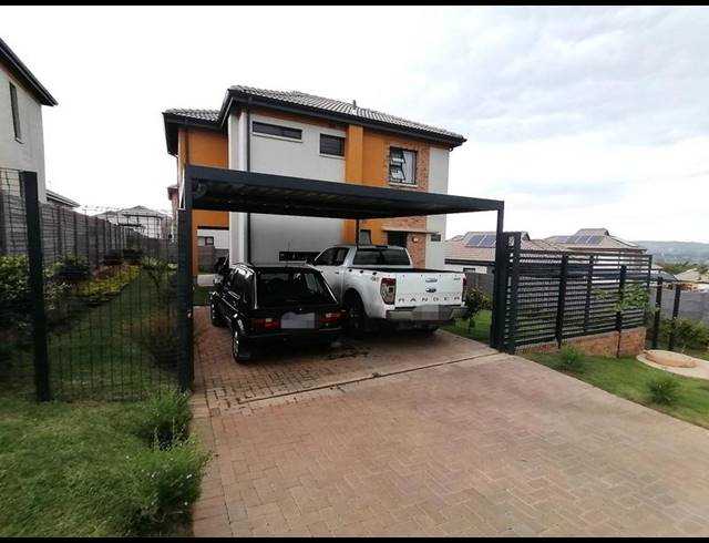 4 BEDROOM PROPERTY TO RENT IN LOTUS GARDENS